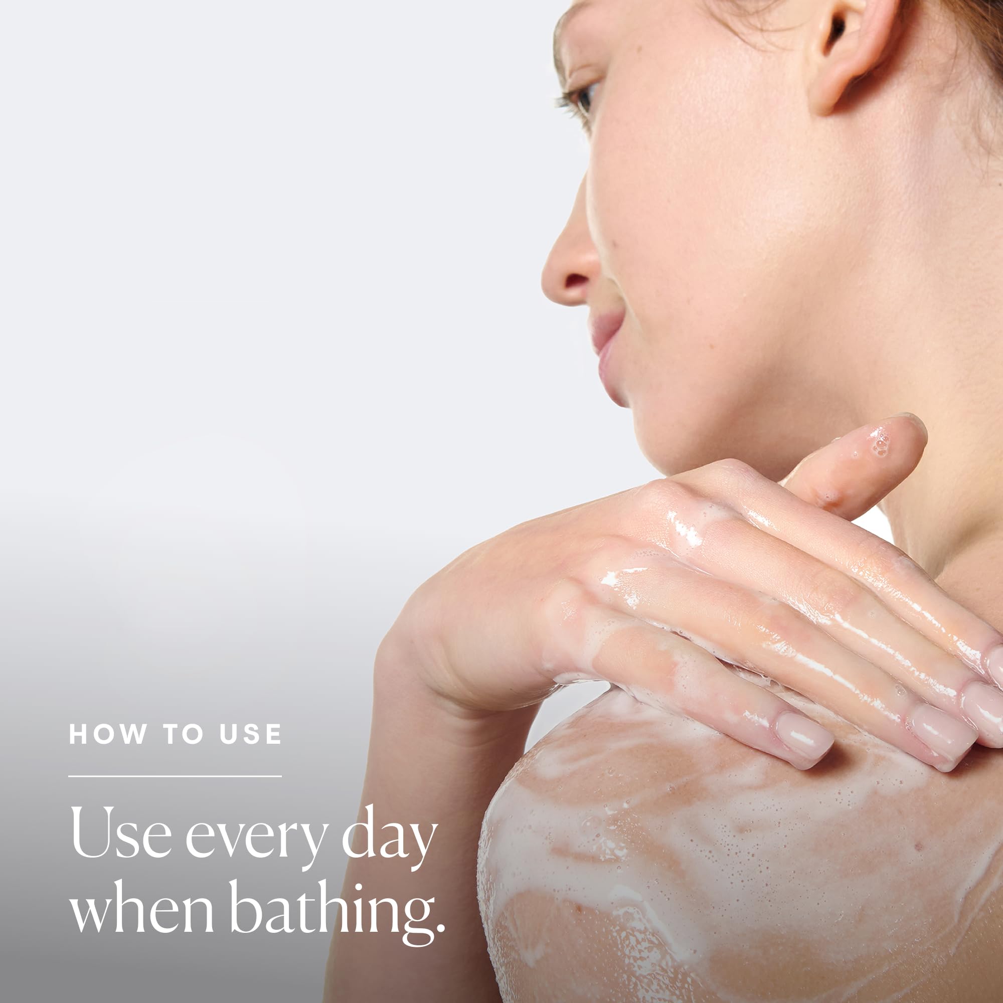 ÉLÉMIS Frangipani Monoi, rituel-douche: enveloppe satinée et nettoyage en douceur.