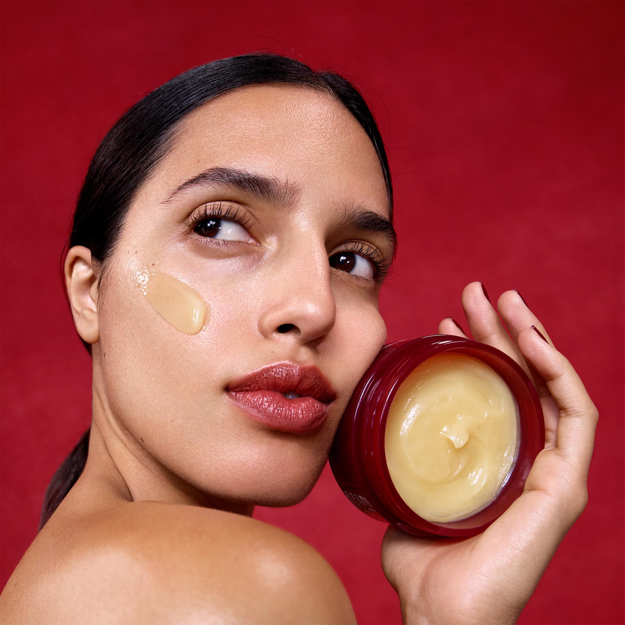 Formule sans parfum agressif pour une routine douce.