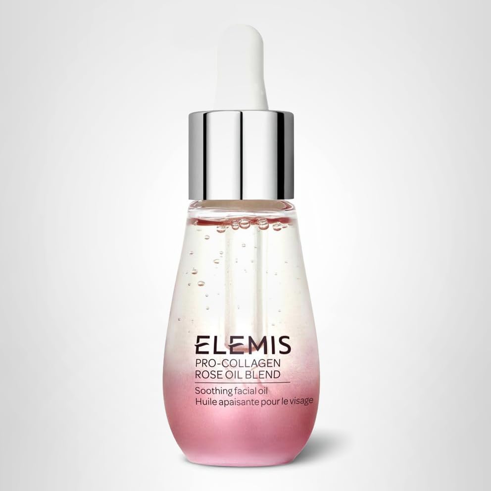 Routine beauté quotidienne simplifiée avec l’huile Rose pour une peau saine et lumineuse.