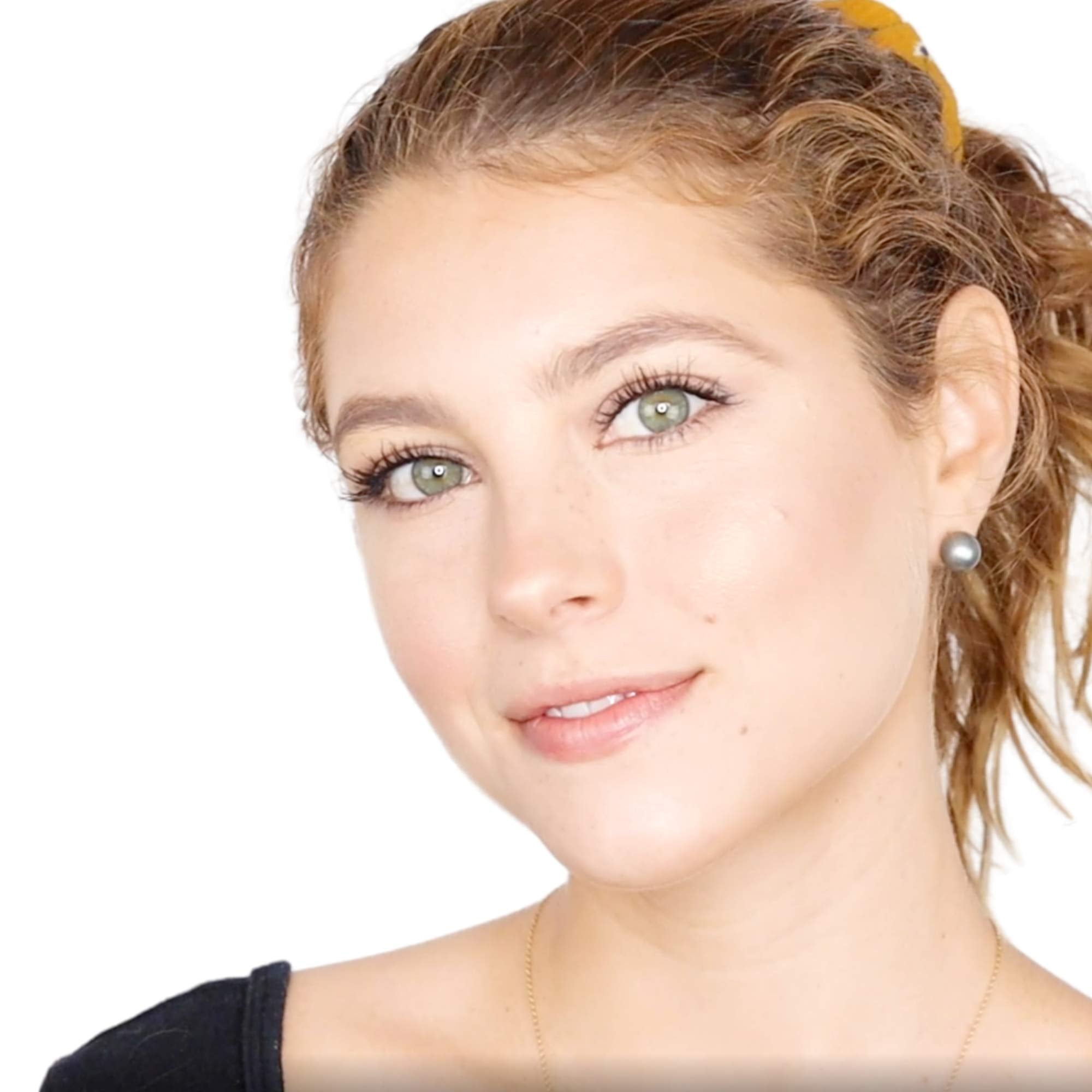 Elizabeth Mott Beaches Bronzer texture poudre fin: fini lisse et naturel.