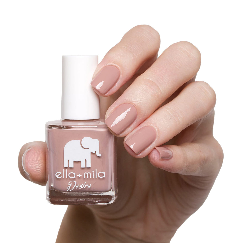 Ella-mila Desert Suede fini brillant sur ongles sans effort.