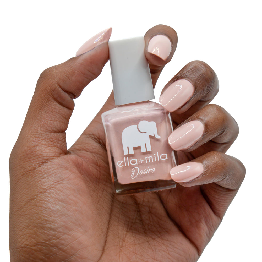 ella-mila Desert Suede formule non toxique et végane pour une beauté responsable.