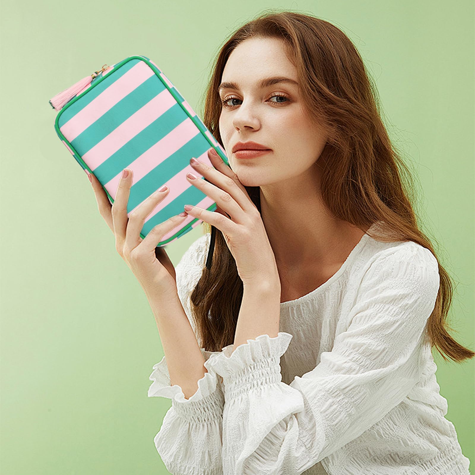 EMBRUNIOICE sac-maquillage avec maintien de forme, garde les objets en place.