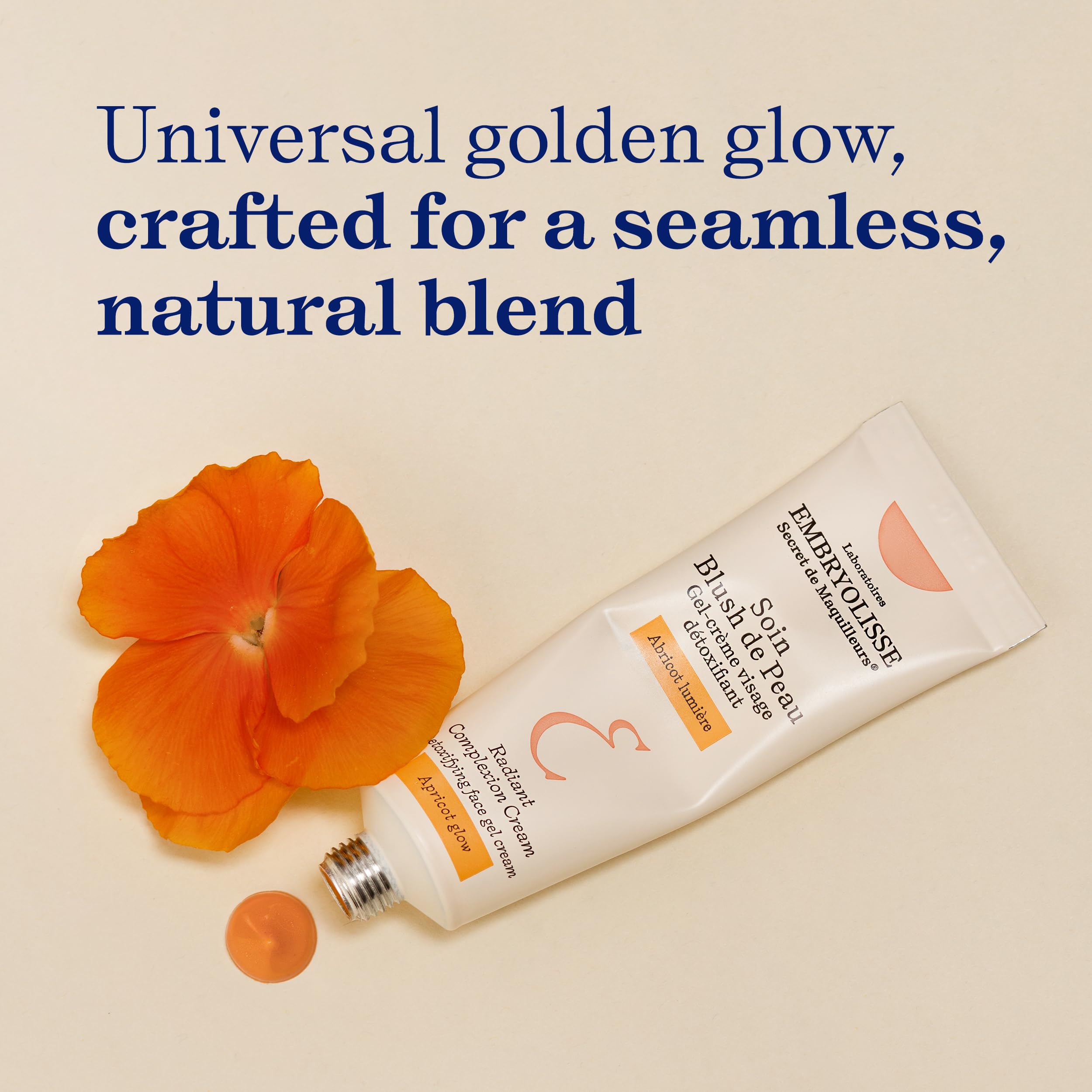 Crème Éclat Embryolisse peau douce et teint repulpé, sans effet gras.