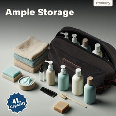 Intérieur organisé du sac emissary, rangements pratiques pour accessoires de toilette.