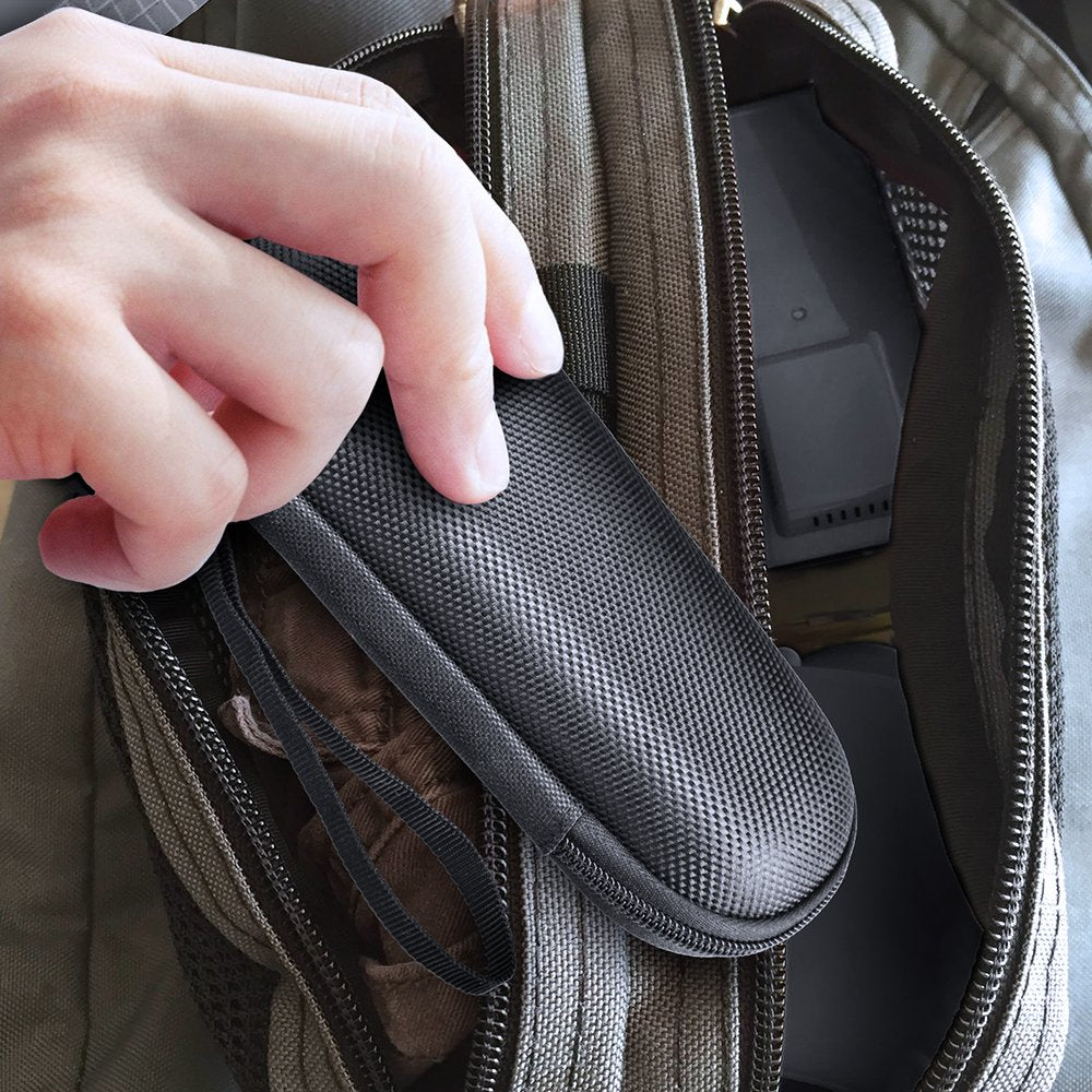 Étui Enerfort compact et robuste, idéal pour le voyage quotidien.