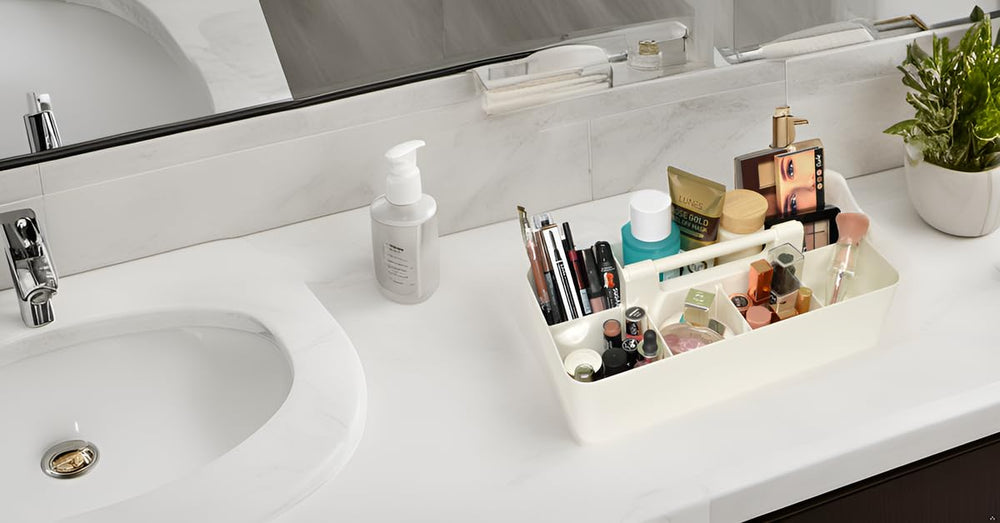 Enjoy Organizer rangement maquillage avec 7 compartiments ivoire, visibilité rapide des produits.