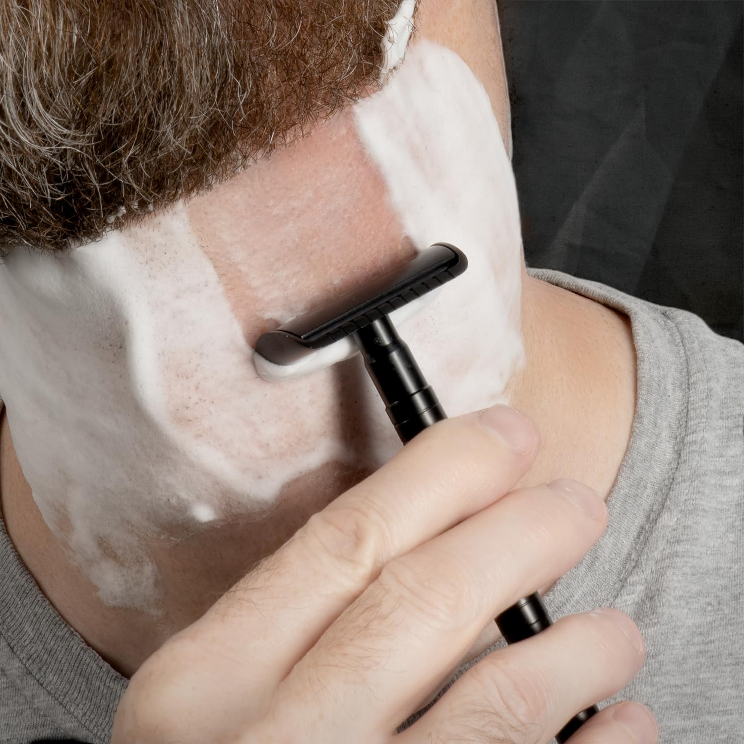 Ensemble de rasage traditionnel Latherwood pour un rituel apaisant.