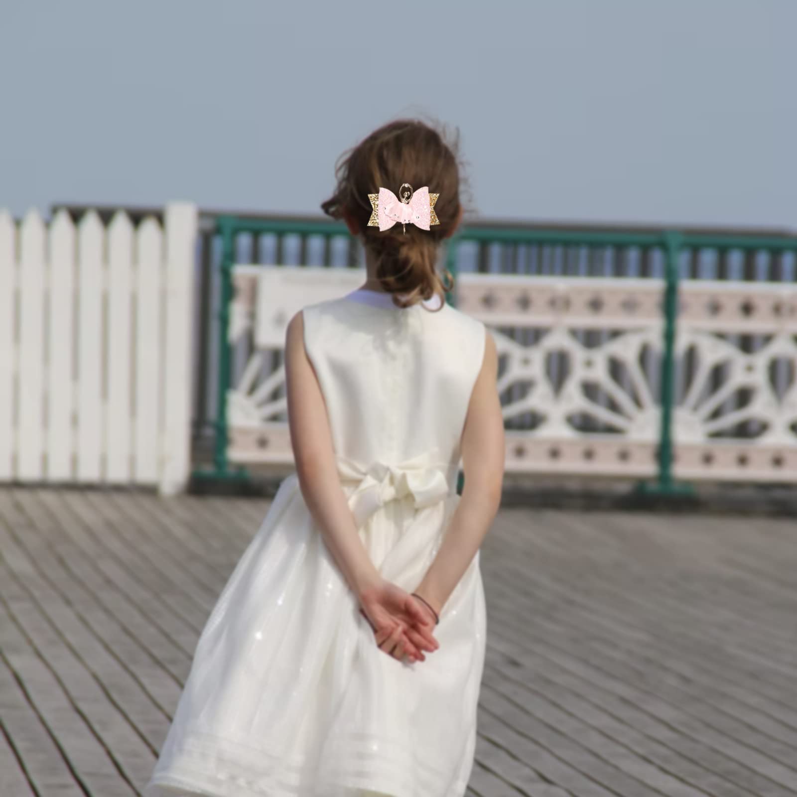 Look de soirée avec les barrettes EOMTUR, brillance discrète.