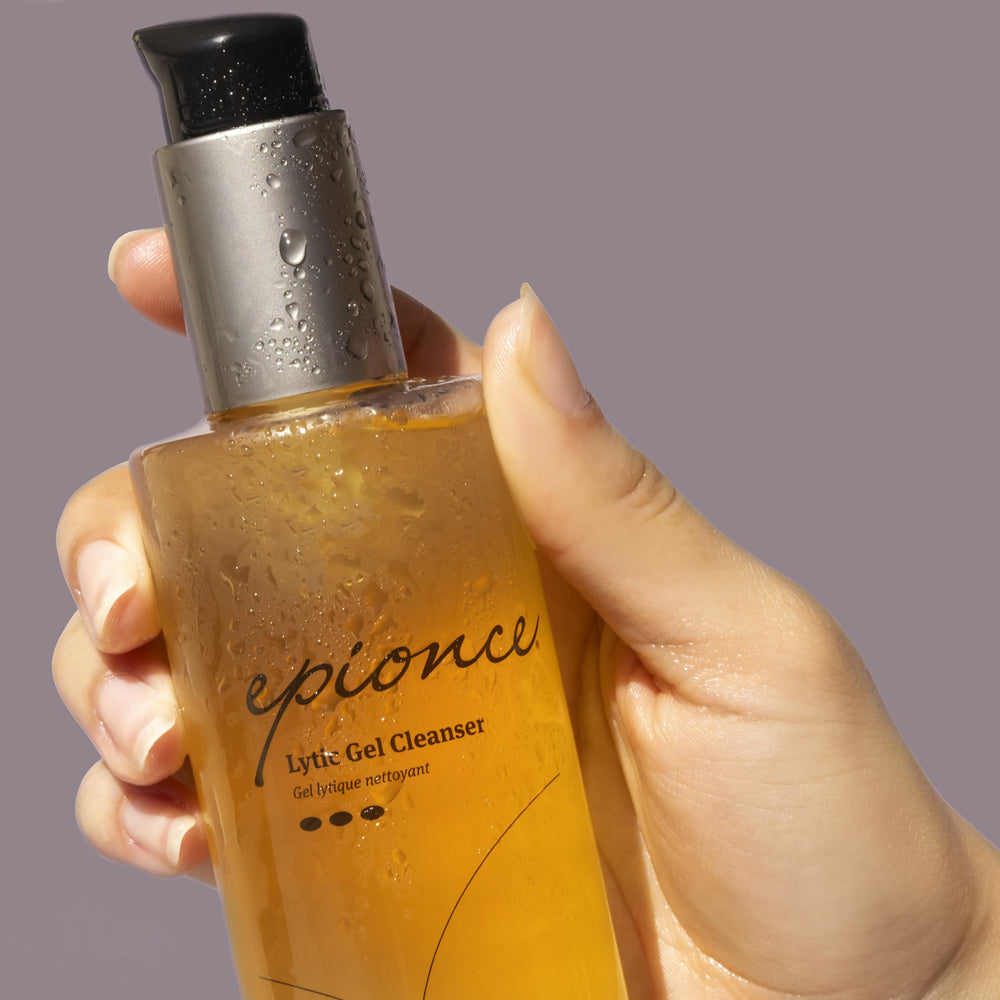 Epionce Lytic Gel Nettoyant – nettoyage en profondeur et préparation du soin suivant.