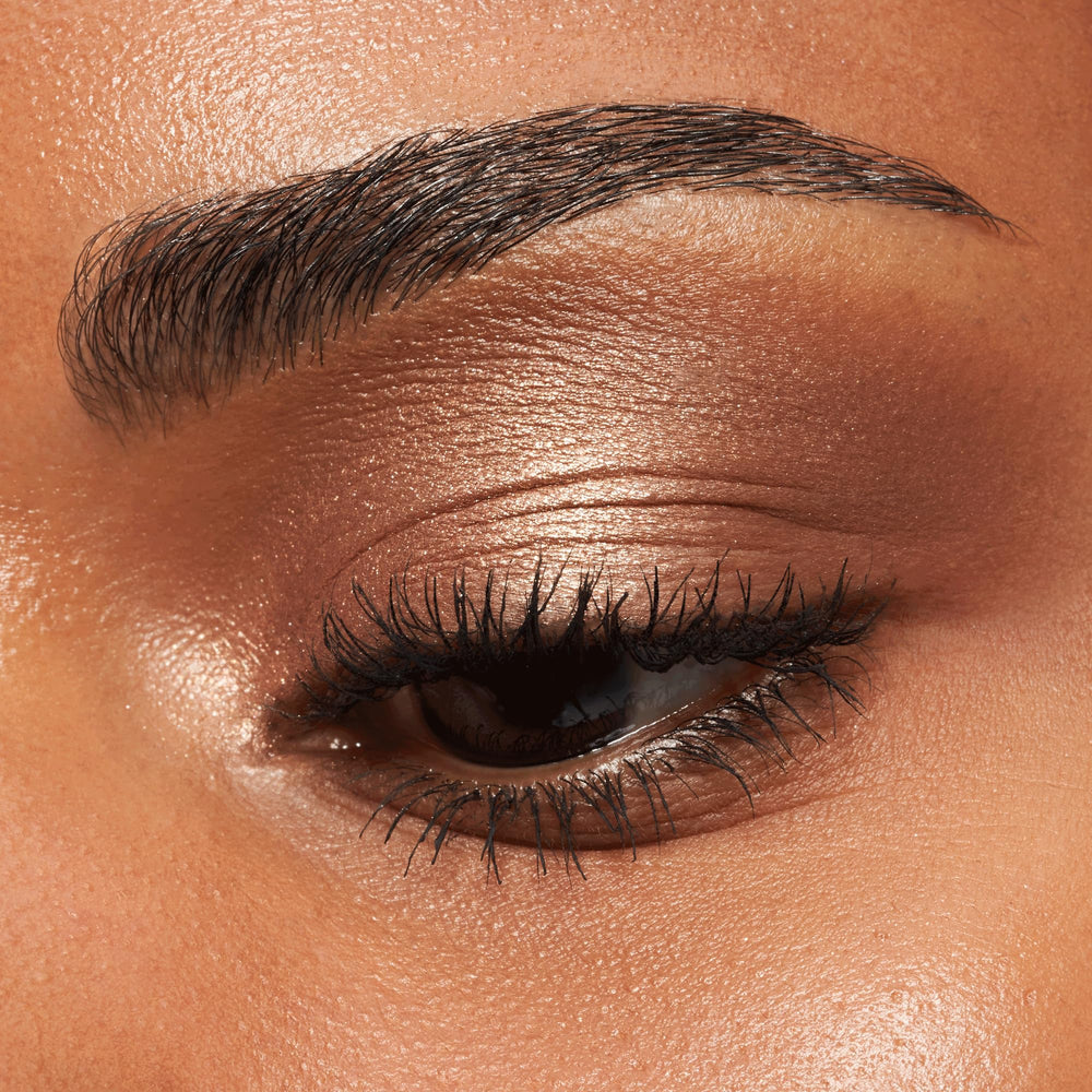 Palette Essence Édition Nude Ombre Cuivre Rouge Perle – reflets métalliques pour accents subtils.