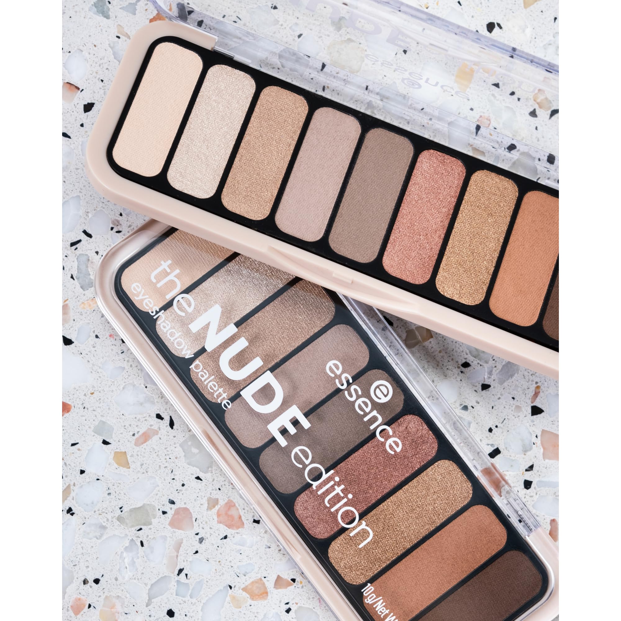 Palette Essence Édition Nude Ombre Marron Chocolat Chaud Matte – base neutre prête à estomper.