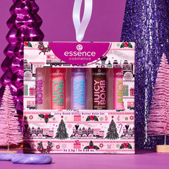 Échantillon teinte melon de essence Juicy Butter Balm sur lèvres.