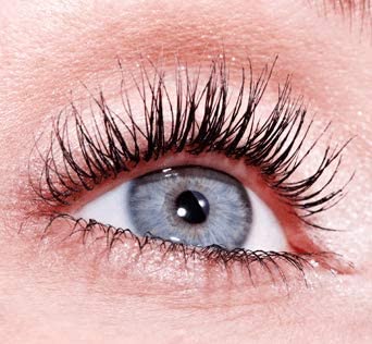 Fabriqué en Italie: Lash Princess Volume Mascara d'Essence