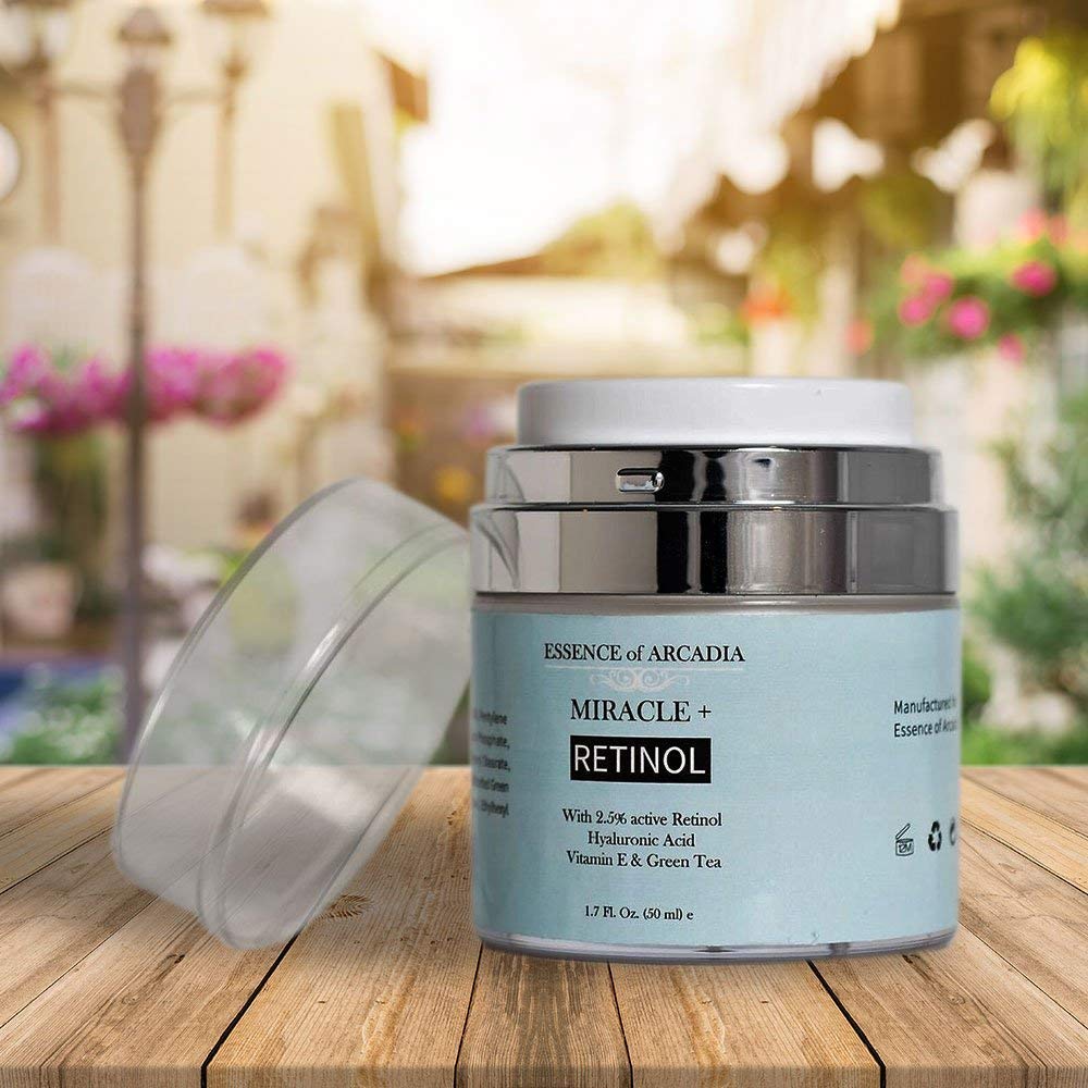 Essence Of Arcadia Crème Retinol Ingrédients Clefs: actifs naturels et hydratants.
