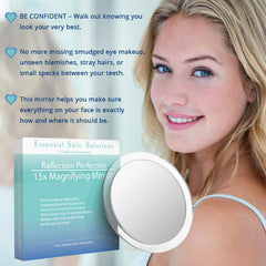 Miroir Essential Skin Solutions avec ventouses trois, fixation sûre.