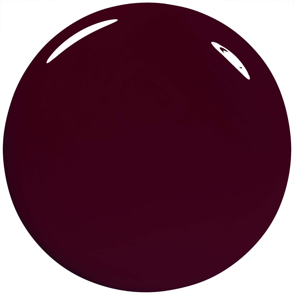 Essie Gel Couture Gala-vanting — rendu lisse et éclatant sur les ongles.