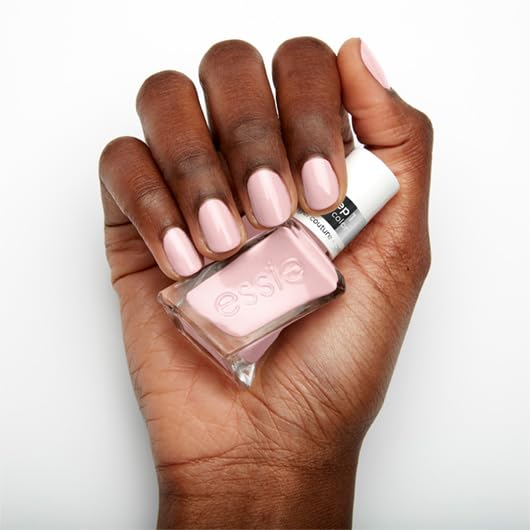 Essie Gel Couture, retrait facile pour gagner du temps.
