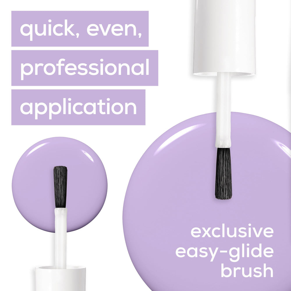 Essie Lilacism, fini brillant, reflet satiné qui attire la lumière.