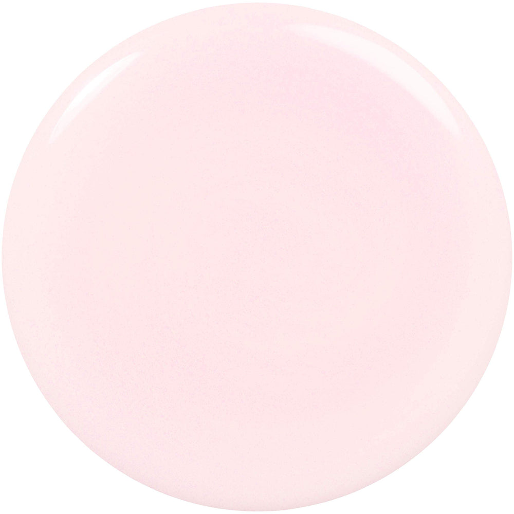 Deux couches recommandées essie Treat Love et Couleur pour un effet complet et durable.