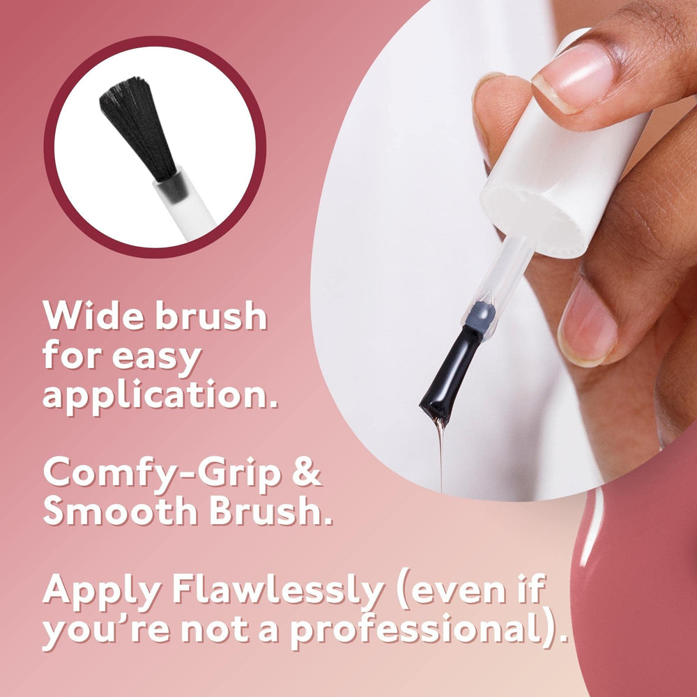 Brosse d’application prête pour la manucure.