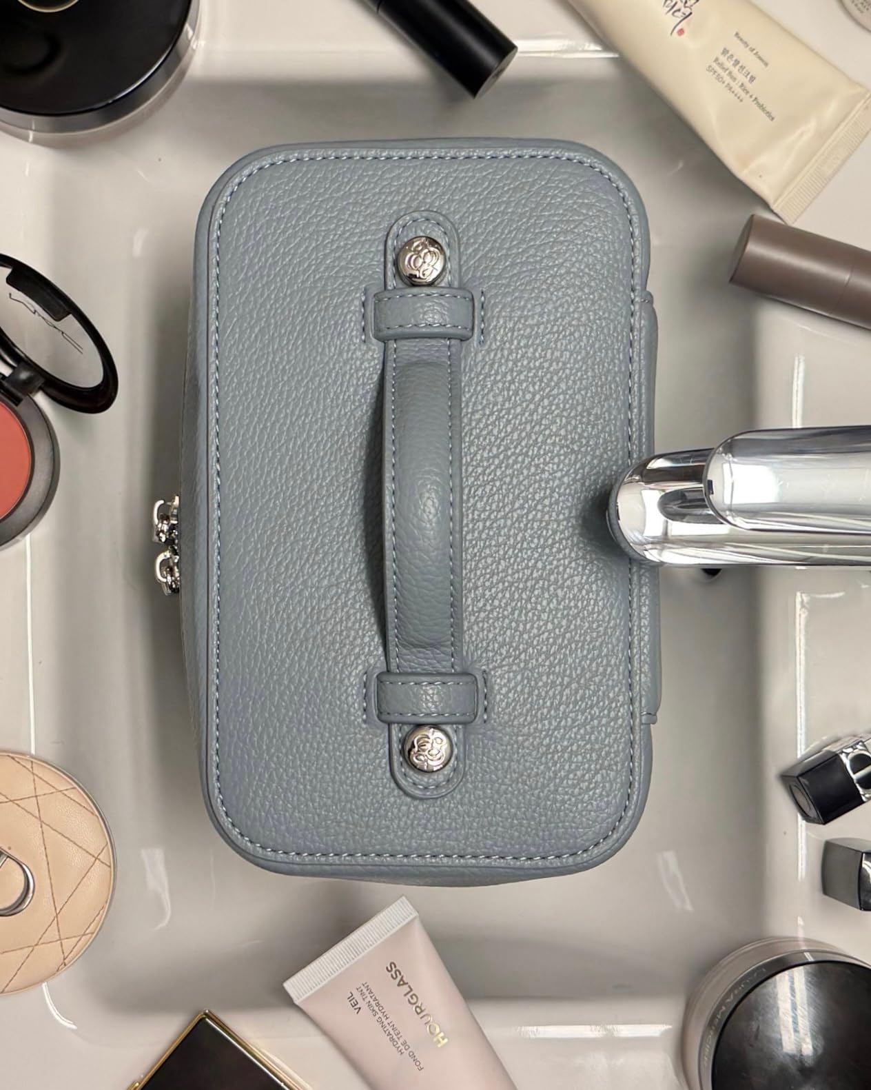 ETOILE Mini Vanity Case Ginger Brown espaces élastiques doubles pour pinceaux et accessoires.