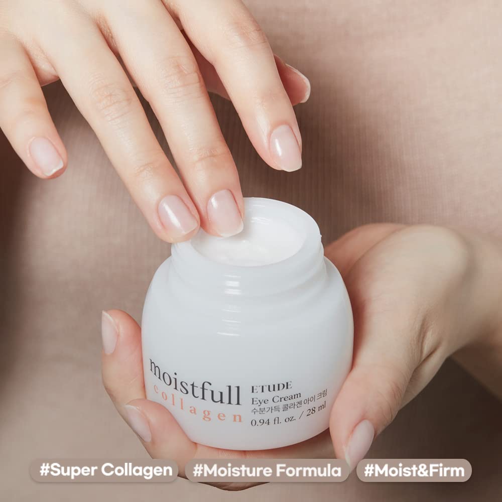 Texture légère et crémeuse d'ETUDE Moistfull Collagen prête à être rapidement absorbée.