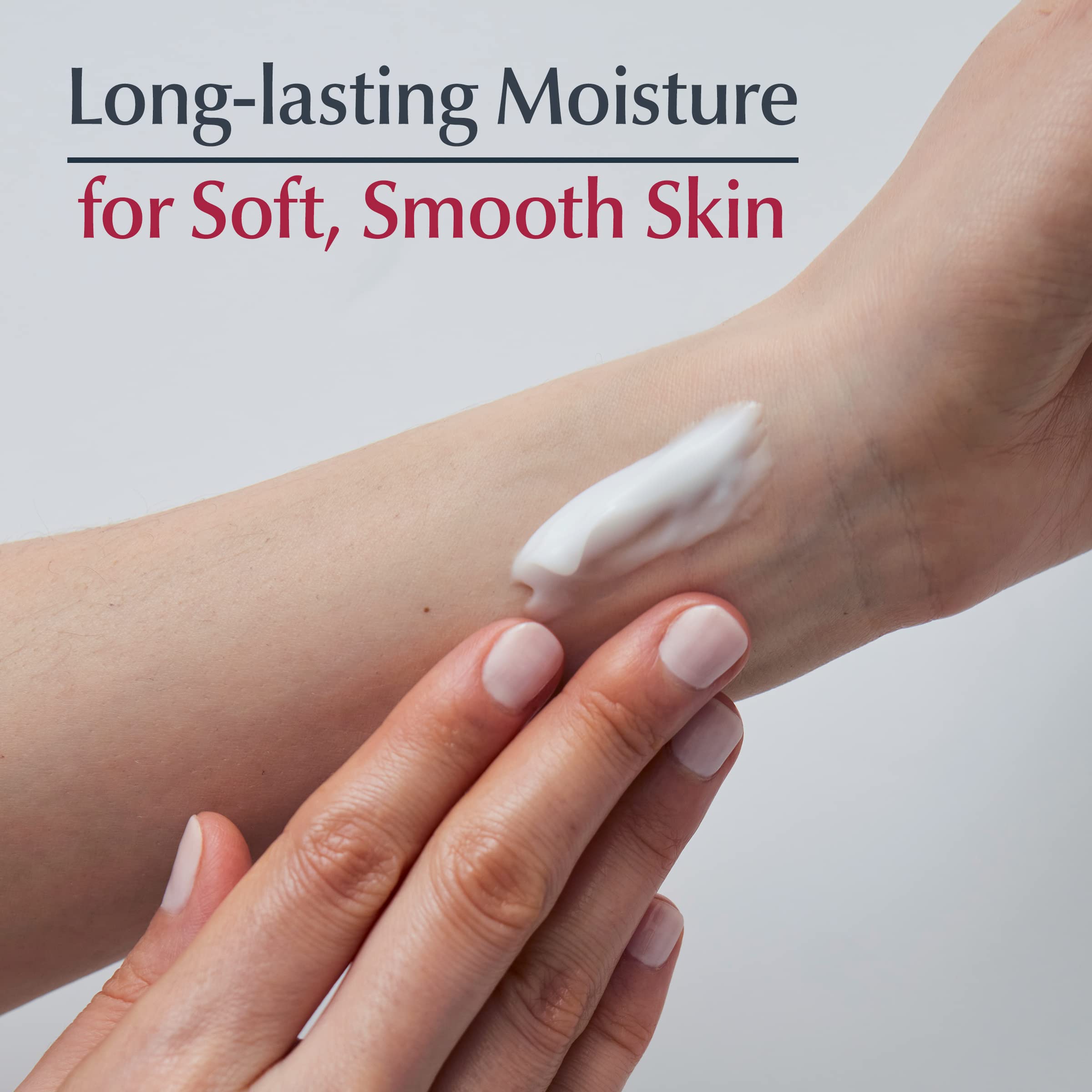 Texture gel-crème Eucerin appliquée rapidement sur le corps.