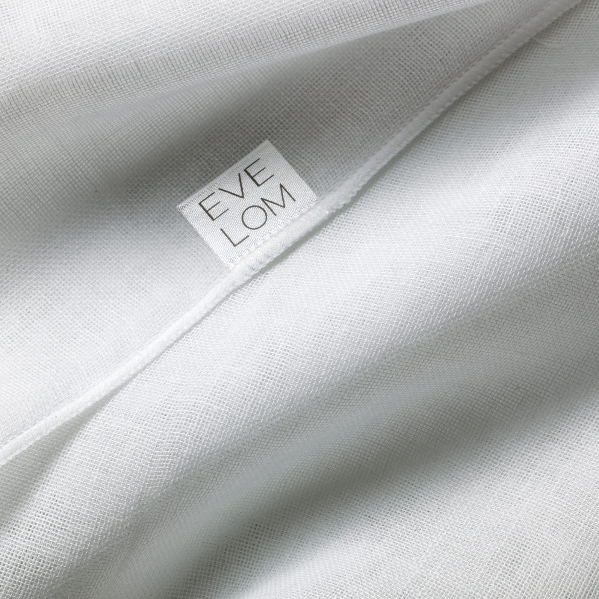 EVE LOM Lingette muslin lavable en machine à 40°C, durable et réutilisable.