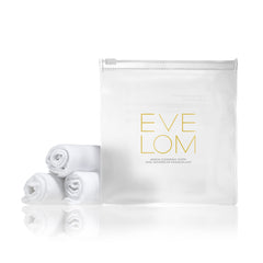 EVE LOM lingette muslin prépare la peau pour sérums et crèmes.