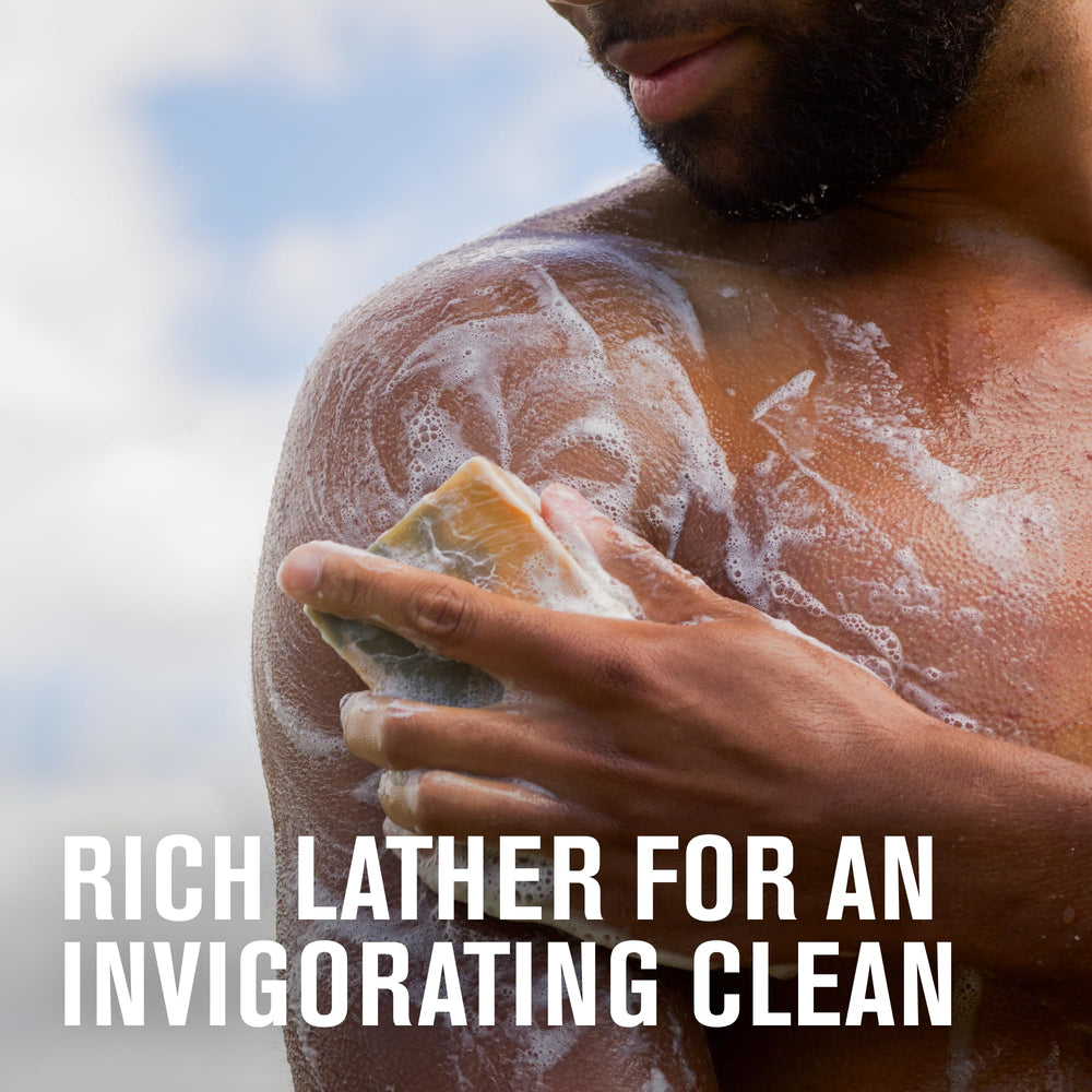Every Man Jack savon Cedar + Red Sage, texture riche et mousse abondante.