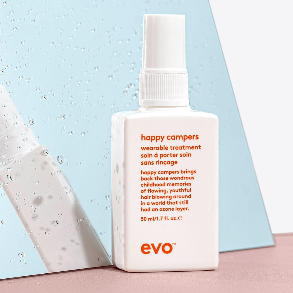 Avant et après coiffage EVO Happy Campers, volume léger et maintien subtil.