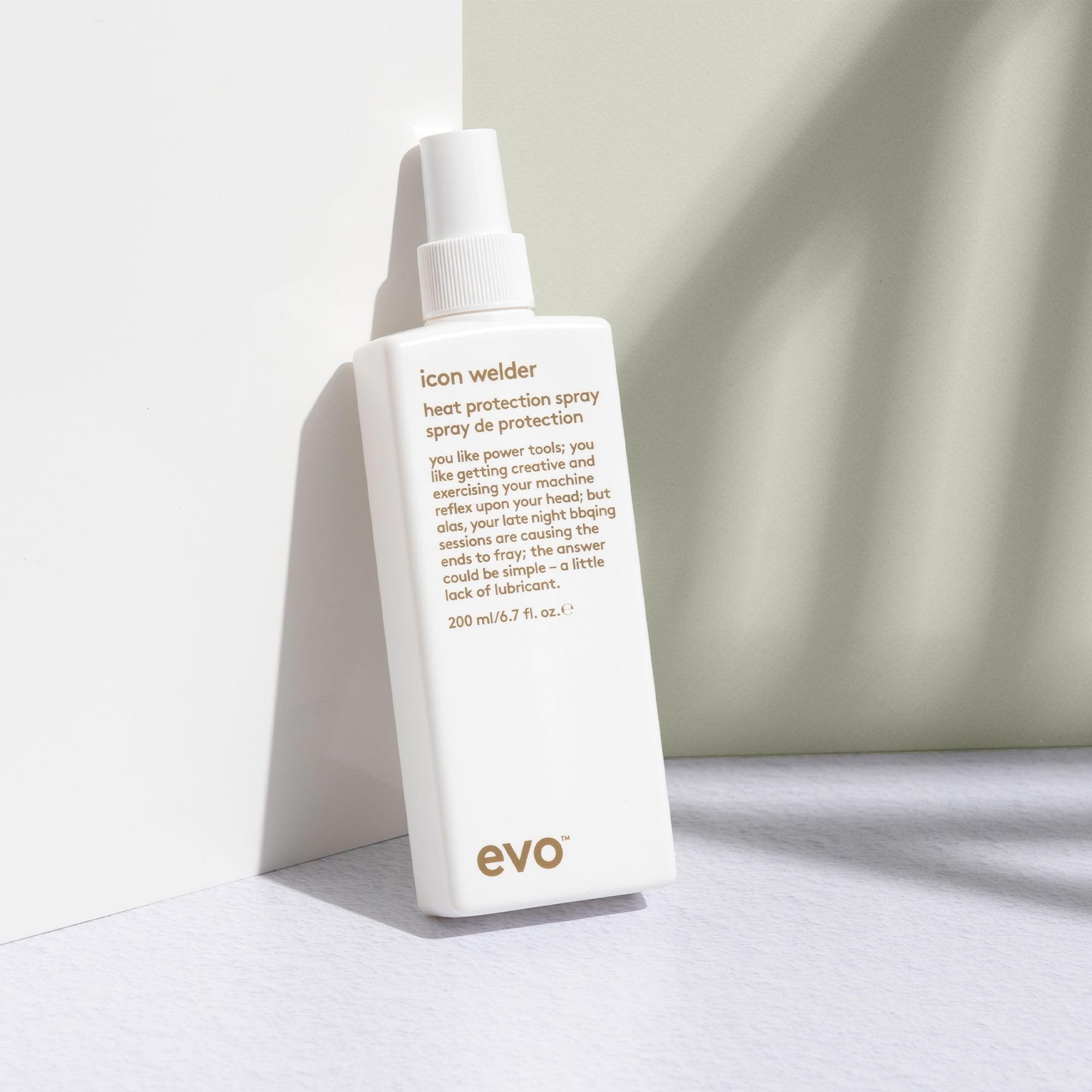 EVO Icon Welder : application rapide pour un soin efficace sans effort.