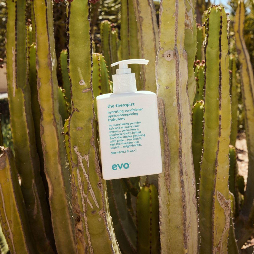EVO Le Thérapeute Hydratant, photo évoquant maintien de la couleur et éclat.