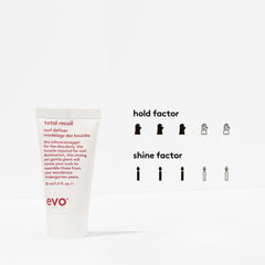 EVO Total Recoil application crème boucles pour démêlage en douceur.