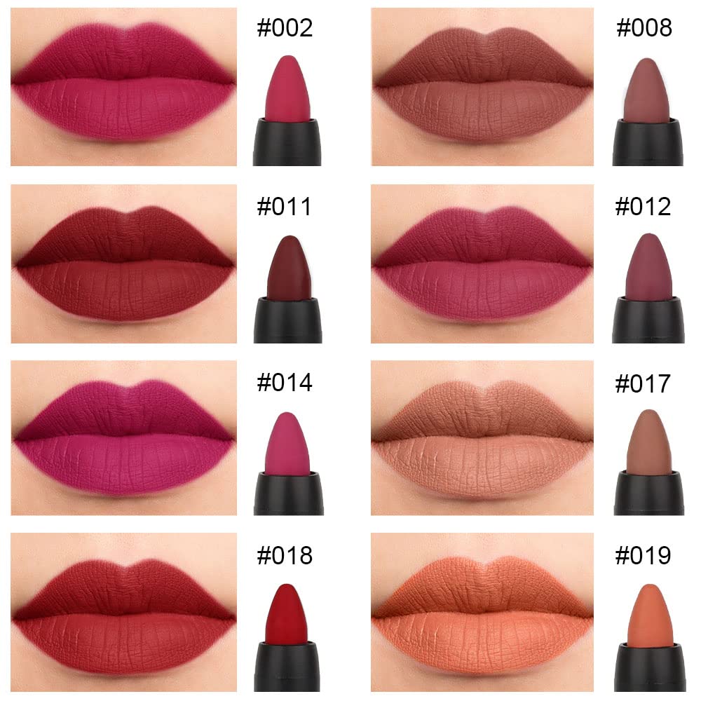 evpct rouge a levres mat prune, texture veloute et longue tenue.
