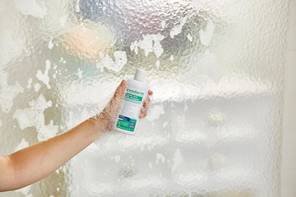 Exederm Shampoing formule hypoallergénique sans sulfates ni parfums.