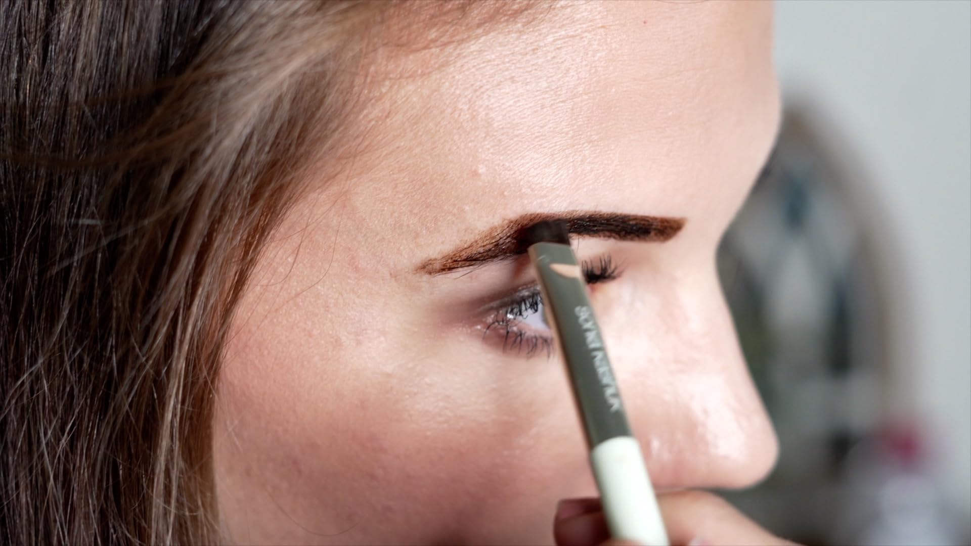 Existing Beauty guide etapes henné sourcils marron moyen pour résultat pro
