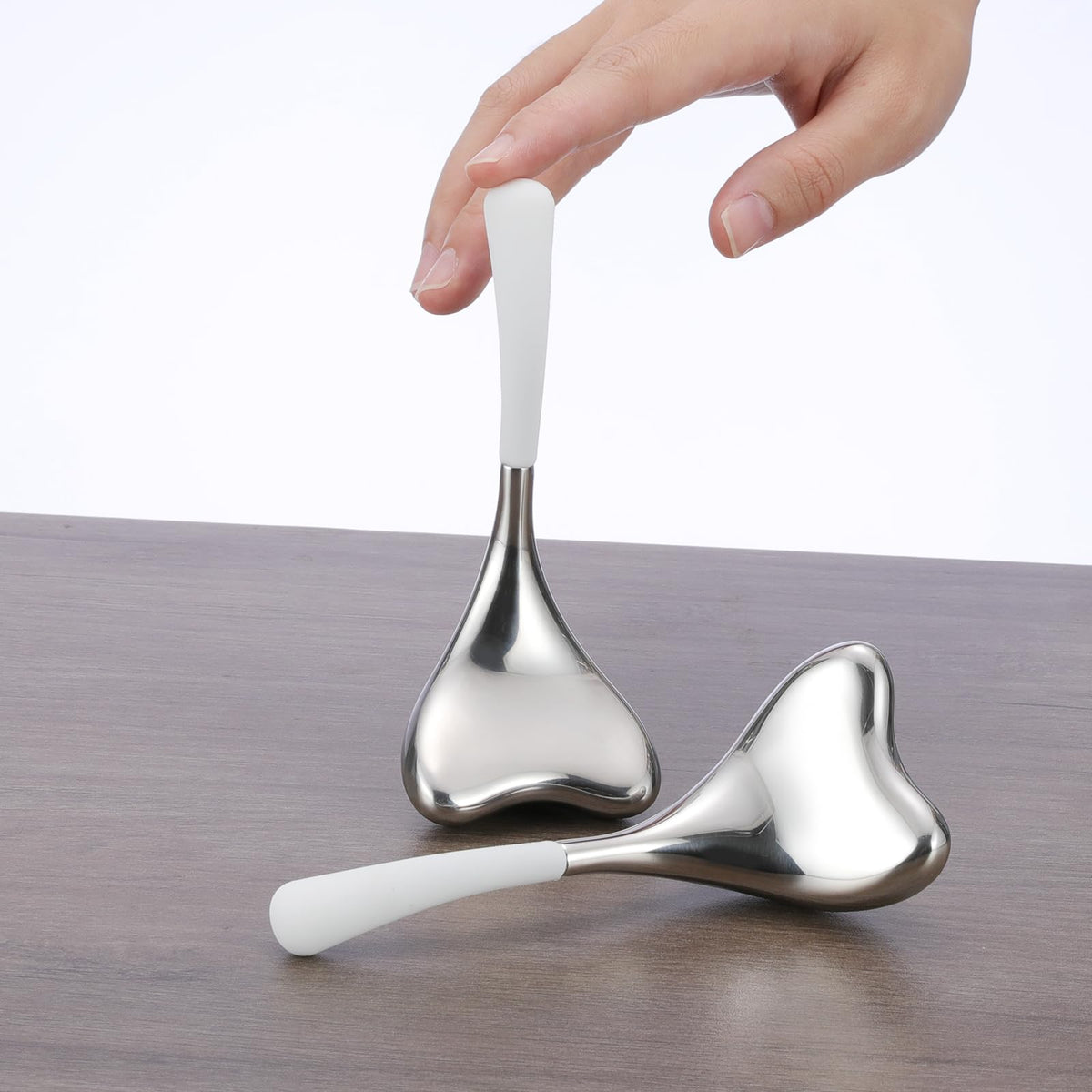 Fabludo gua sha cryo sticks visage, massage rafraîchissant et raffermissant.