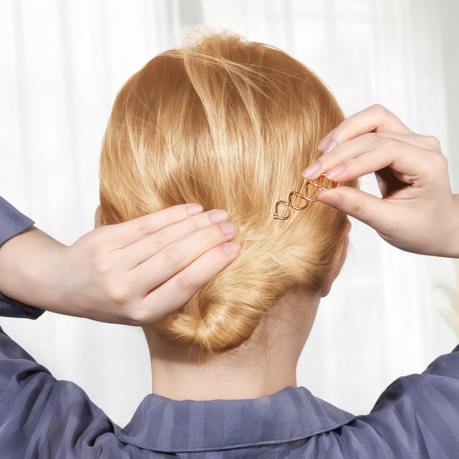 Accessoire cheveux compact Fandamei spiralé, idéal pour le voyage.