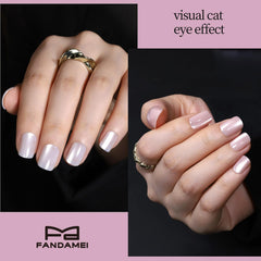 Ongles Fandamei french tip nude glitter, look naturel et chic.