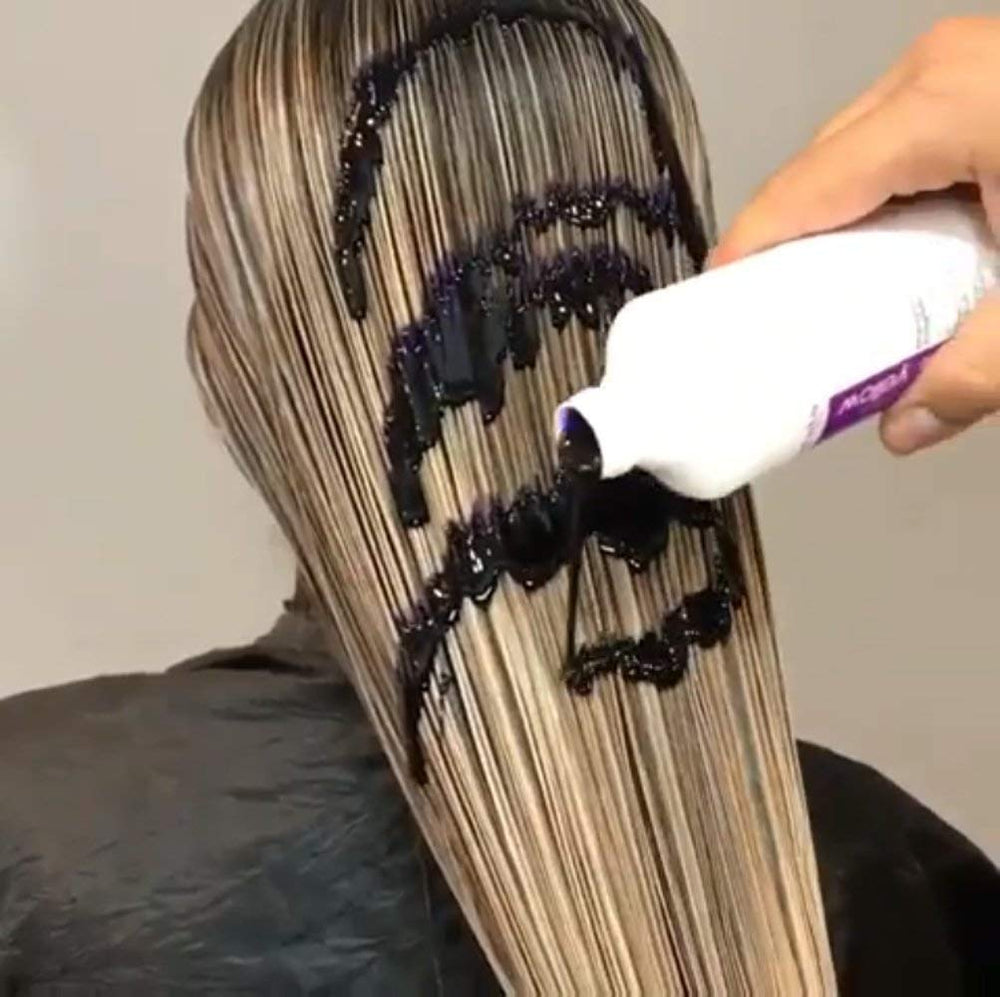 Cheveux après soin Fanola No Yellow, couleur plus fraîche et brillante.