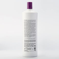 Détail du pigment violet Fanola No Yellow pour neutraliser le jaunissement.