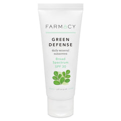 Farmacy Minéral Face Sunscreen dans une bouteille-pompe, protection invisible au quotidien.