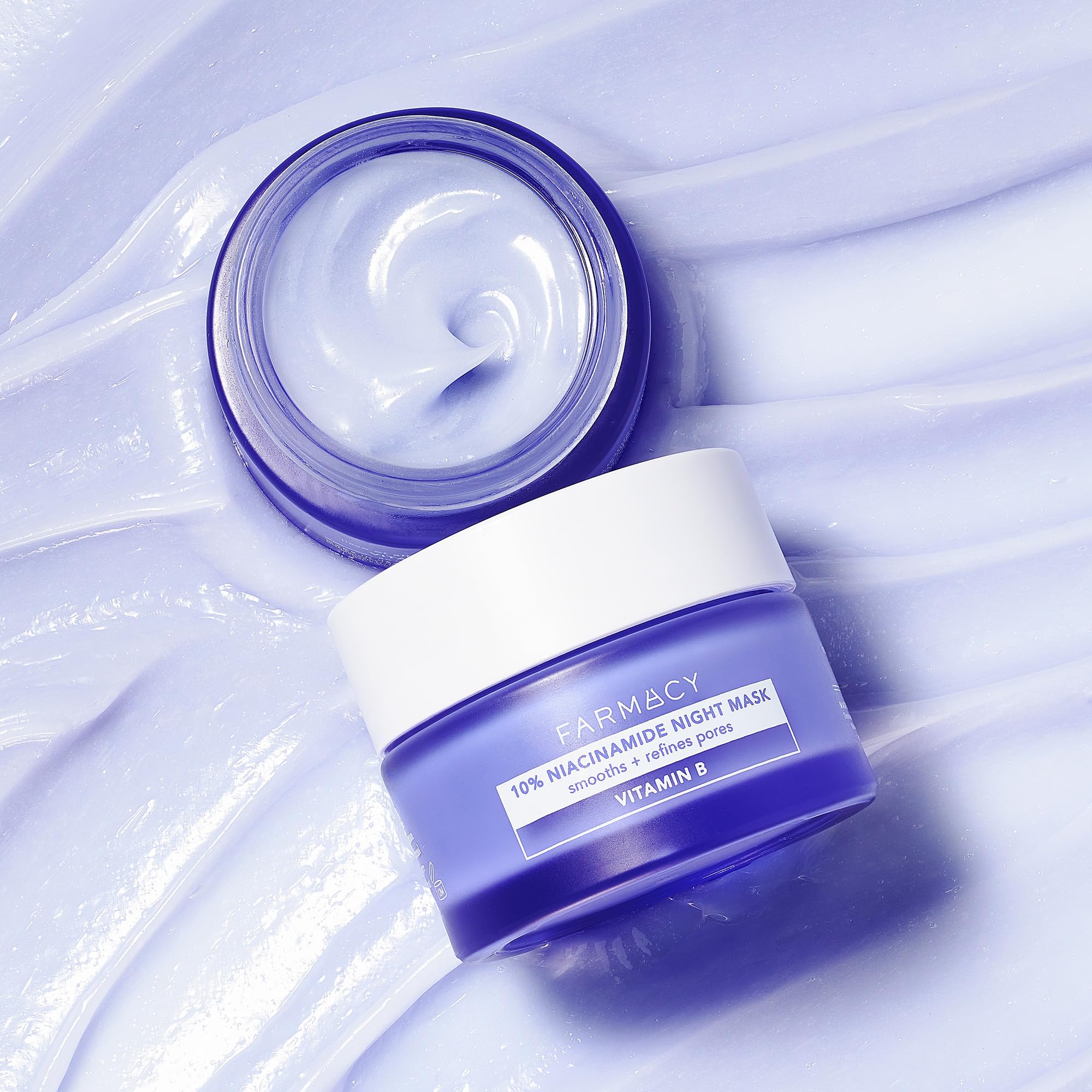 Farmacy Niacinamide Affinage des pores : peau plus lisse et pores visiblement réduits.