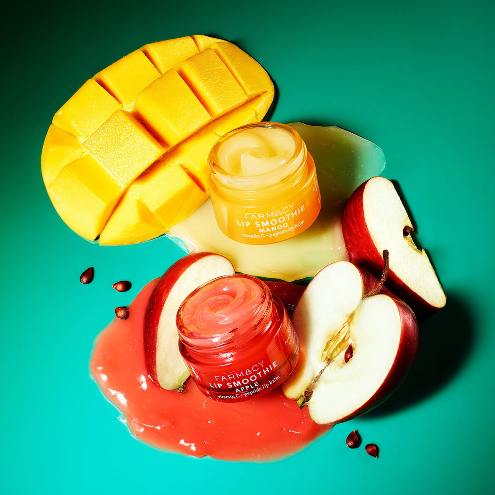 Beurre de karité et vitamine C nourrissent les lèvres en profondeur.