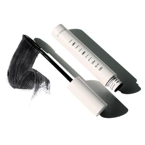 FARMASi Infinilash Mascara finition sans paquets grâce à une texture lisse et homogène.