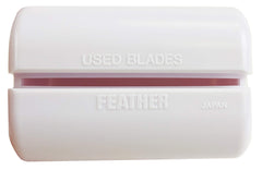 Capacité élevée pour lames doubles Feather, pratique en studio.