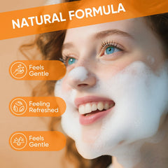 Nettoyant visage curcuma FEMANI: brosse intégrée pour une peau plus claire.