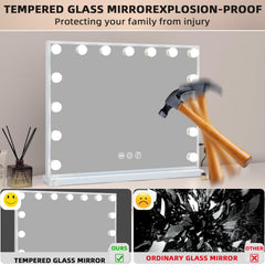 Miroir Fenair offre quinze ampoules lumineuses pour un rendu homogène.